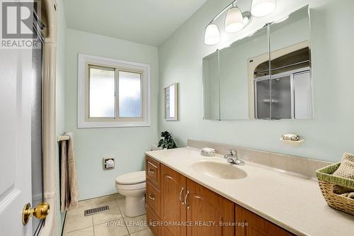 25 Thorncliff Place, Ottawa, ON 