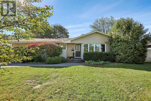 25 Thorncliff Place, Ottawa, ON 