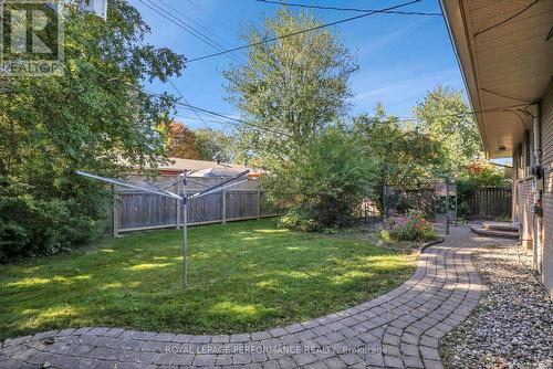 25 Thorncliff Place, Ottawa, ON 