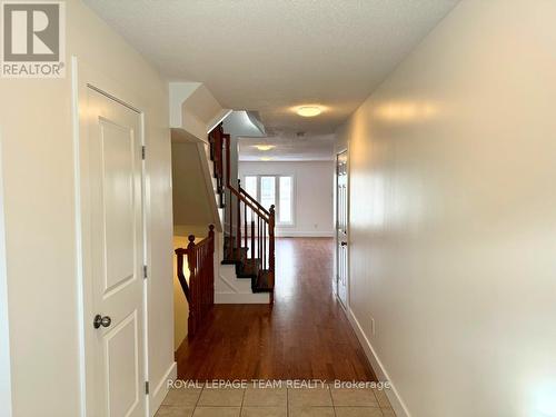 420 HARESFIELD COURT , Ottawa, Ontario K4M 0B6 3