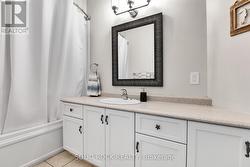 Main Bathroom - 