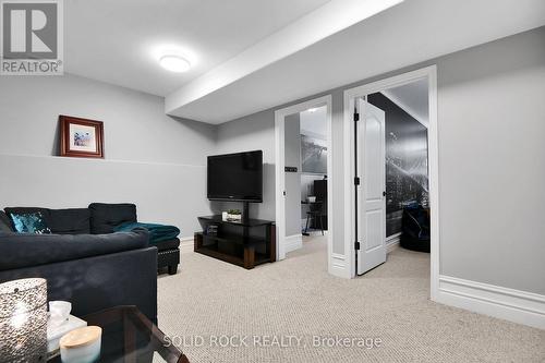 Separate Retreat Area - 7040 Donwel Drive, Ottawa, ON 