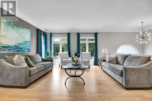 Living Room - 7040 Donwel Drive, Ottawa, ON 