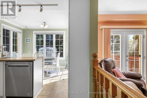 67 Holitman Drive, Ottawa, ON 