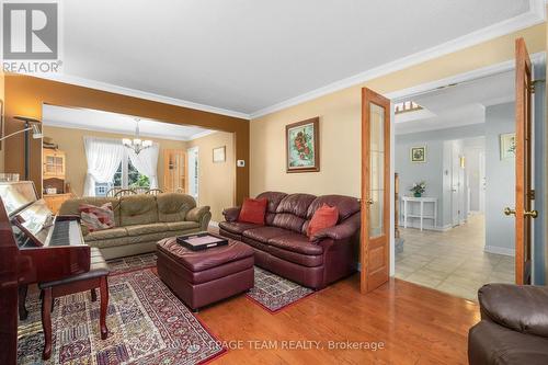 67 Holitman Drive, Ottawa, ON 