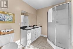Lovely 4pc. ensuite - 
