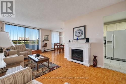810 - 515 St Laurent Boulevard, Ottawa, ON 