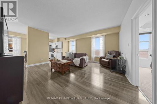 302 - 760 CHAPMAN MILLS DRIVE , Ottawa, Ontario K2J 3V2 5