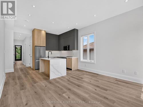 UNIT 2 - 28 NORCROSS ROAD , Toronto, Ontario M3H 2R4 2