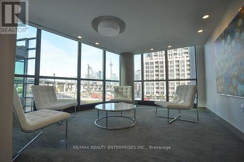 612 - 215 Fort York Boulevard, Toronto, ON 