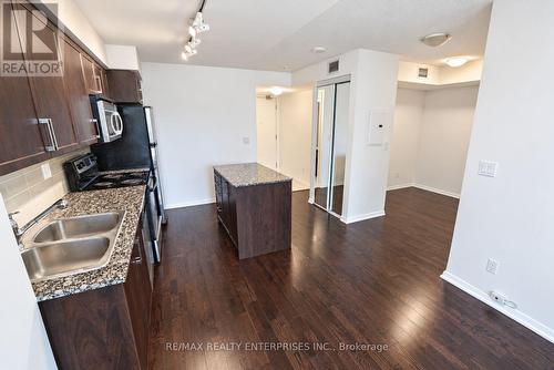 612 - 215 Fort York Boulevard, Toronto, ON 