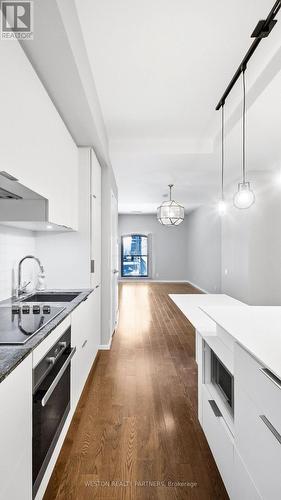 5 ST JOSEPH STREET , Toronto, Ontario M4Y 0B6 3