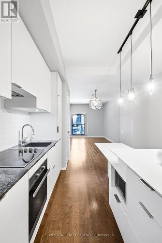 5 ST JOSEPH STREET , Toronto, Ontario M4Y 0B6 5