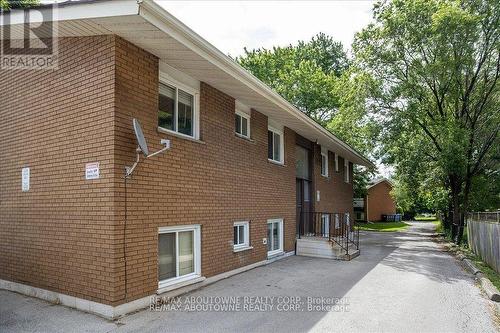 4 - 2344 QUEENSWAY DRIVE , Burlington, Ontario L7R 3T3 3