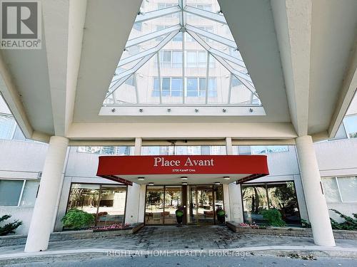 701 - 3700 KANEFF CRESCENT  Mississauga, ON L5A 4B8
