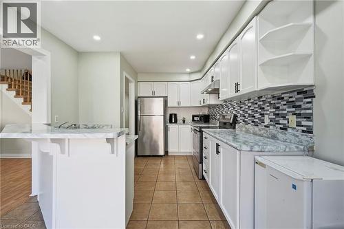 31 Peachwood Crescent, Stoney Creek, ON 