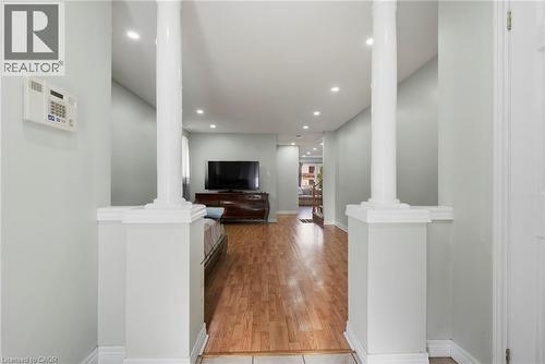 31 Peachwood Crescent, Stoney Creek, ON 