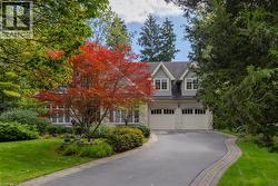 1074 LAVENDER Lane Oakville, ON L6J 1V2