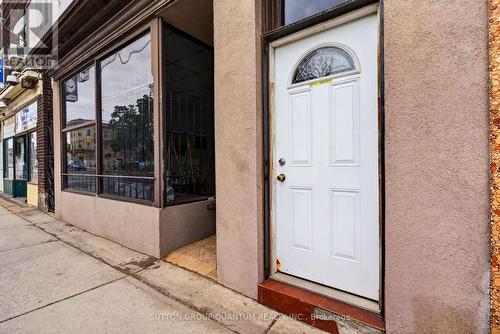 689 Barton Street E, Hamilton, ON 