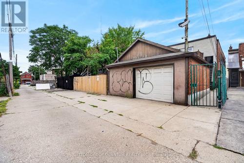 689 Barton Street E, Hamilton, ON 