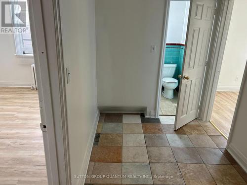 689 Barton Street E, Hamilton, ON 