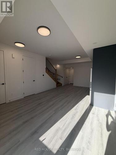 210 ELLIS AVENUE , St. Catharines, Ontario L2P 0G9 4