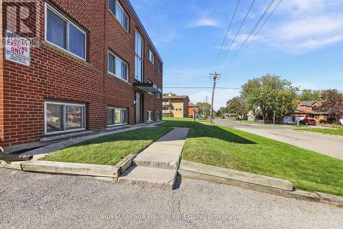 180 Nipigon Street, Oshawa (Mclaughlin), ON 