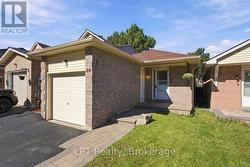 69 SCARFAIR PATHWAY Toronto (Malvern), ON M1B 4G2