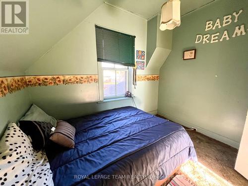 30 Gould Street, Whitewater Region, ON 