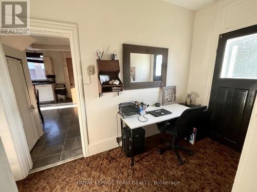 30 Gould Street, Whitewater Region, ON 