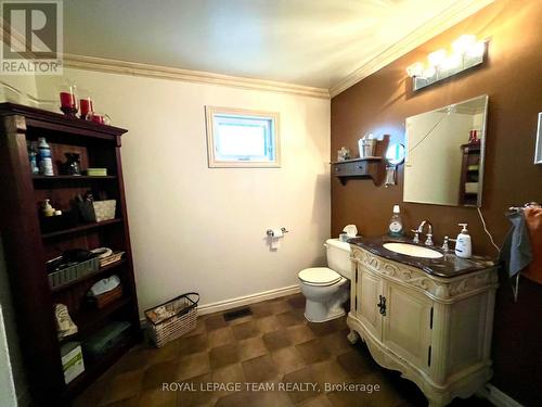 30 Gould Street, Whitewater Region, ON 