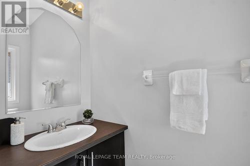 152 Mattingly Way, Ottawa, ON 