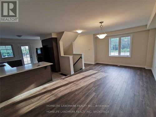 51 BLUEGILL CRESCENT , Whitby, Ontario L1P 0E4 5