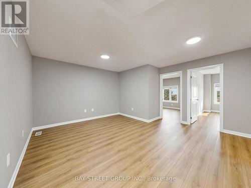 2 Longshore Way, Whitby, ON 
