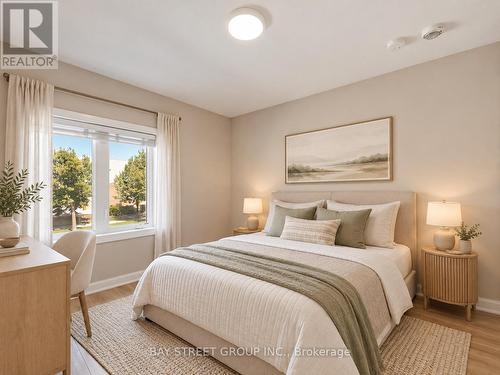 2 Longshore Way, Whitby, ON 