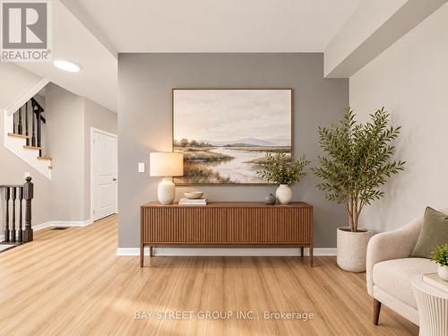 2 Longshore Way, Whitby, ON 