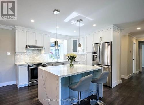 390 Wendall Place, Oakville, ON 