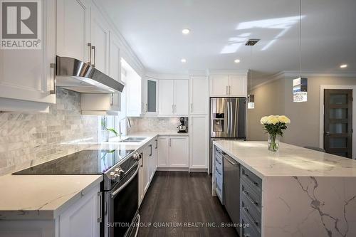 390 Wendall Place, Oakville, ON 