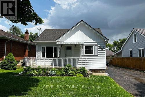 76 MOUNT PLEASANT STREET , Brantford, Ontario N3T 1T1 2