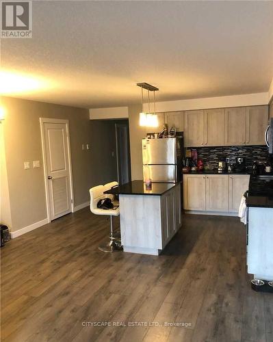 E8 - 160 ROCHEFORT STREET , Kitchener, Ontario N2R 0P5 4