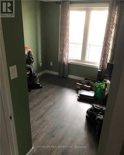 E8 - 160 ROCHEFORT STREET , Kitchener, Ontario N2R 0P5 5