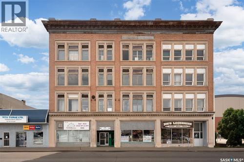 117-123 High Street W, Moose Jaw, SK 