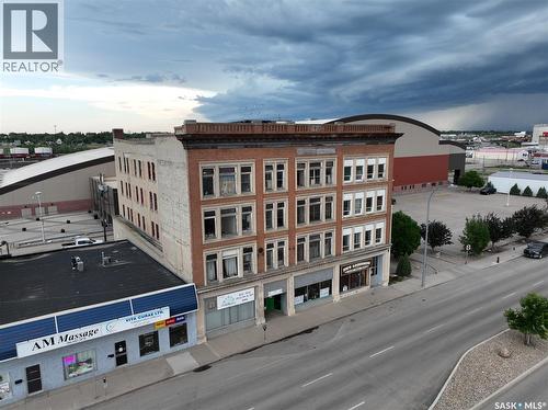 117-123 High Street W, Moose Jaw, SK 