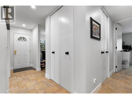 384 Arrowstone Drive, Kamloops, BC 