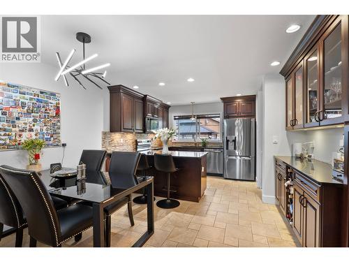 384 Arrowstone Drive, Kamloops, BC 
