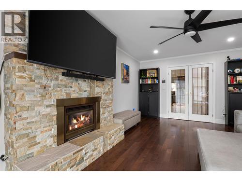 384 Arrowstone Drive, Kamloops, BC 