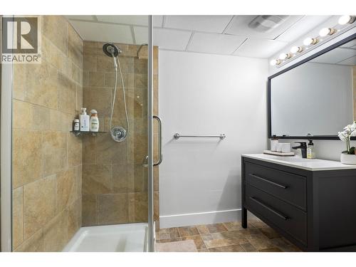 384 Arrowstone Drive, Kamloops, BC 