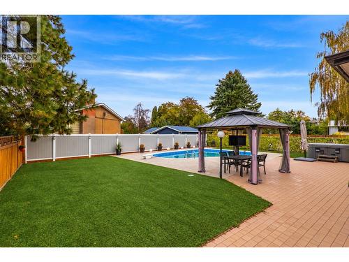 384 Arrowstone Drive, Kamloops, BC 