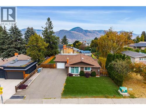 384 Arrowstone Drive, Kamloops, BC 