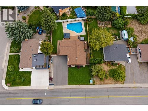 384 Arrowstone Drive, Kamloops, BC 